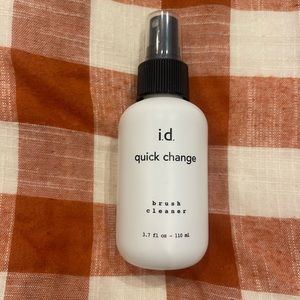 Bare Escentuals Minerals i.d. Quick Change Brush Cleaner Spray 3.7 fl oz.